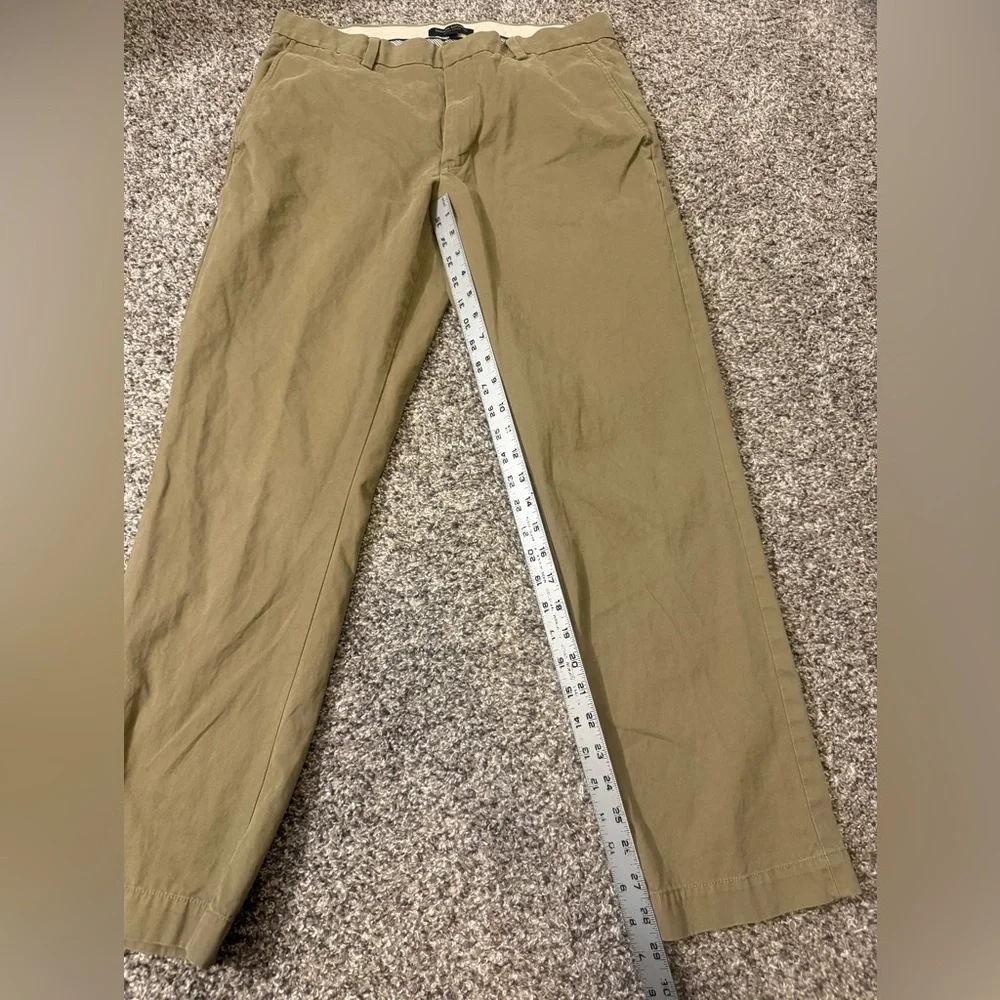 Banana Republic Men's Aiden Chino Pants- Size‎ 33x30